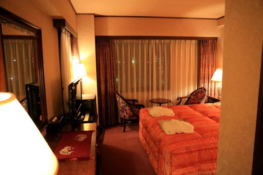 Hotel Palace Inn Toyota Тойота Экстерьер фото