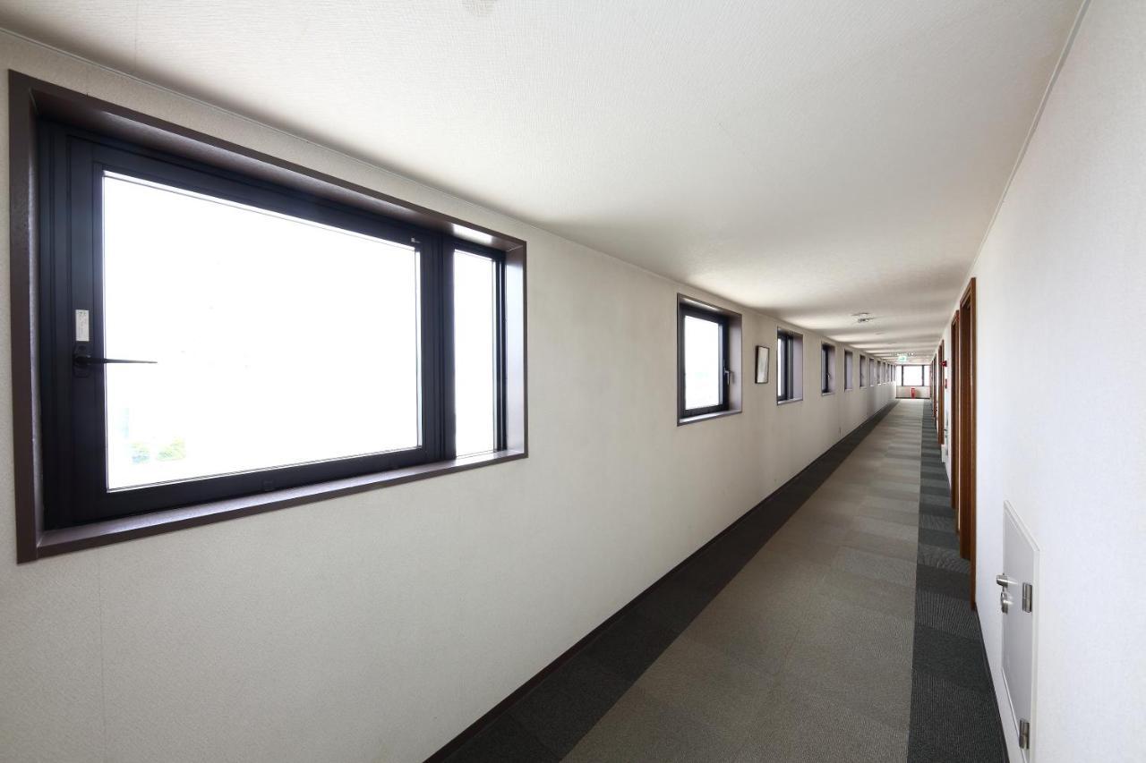 Hotel Palace Inn Toyota Тойота Экстерьер фото